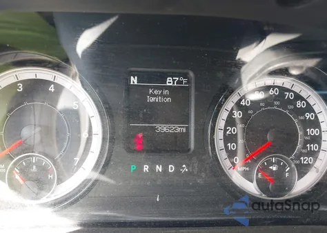 2020 Ram 1500 Classic Tradesman z USA, uszkodzony, nr VIN 3C6RR6KT8LG179113